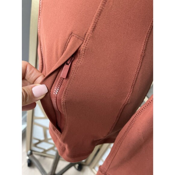 New Essential Bodywear EBW FIT Defined Hooded Yoga Jacket  Women Maroon S L - Picture 7 of 10